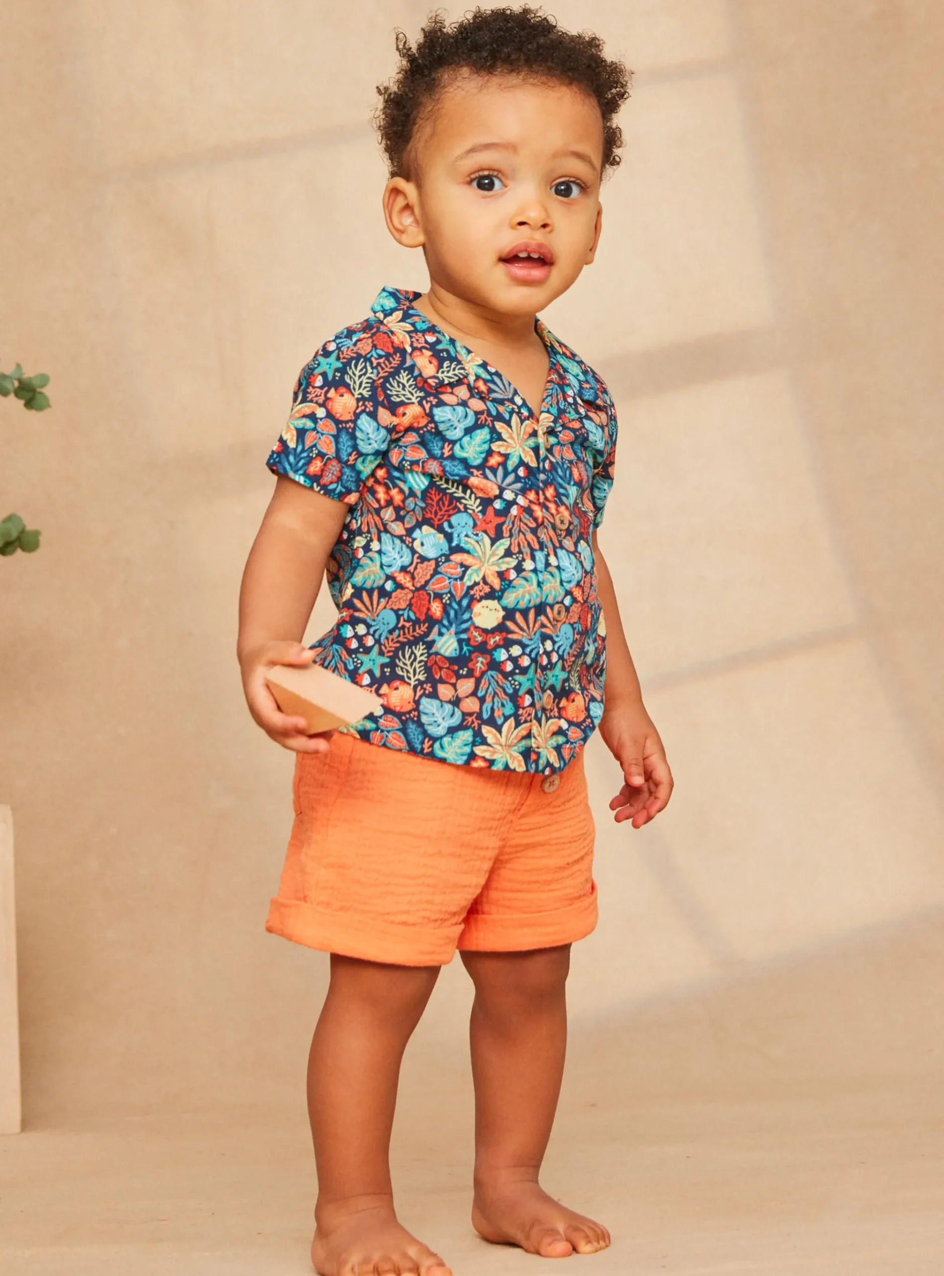 Sergent Major Chemise, T-shirt & Polo-Chemise bleu marine à imprimé animaux marins et feuilles multicolores