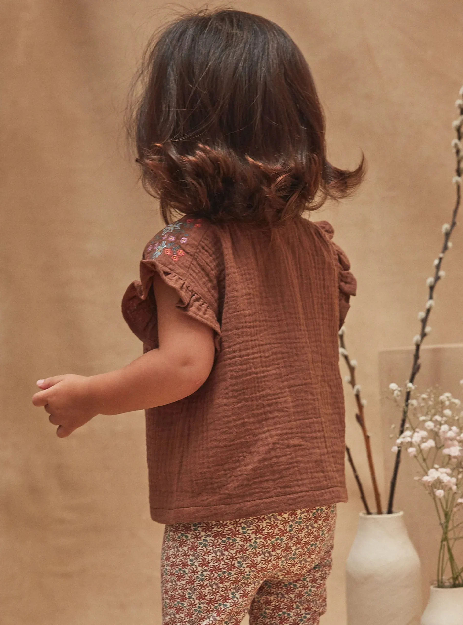 Sergent Major T-shirt & Blouse-Chemisier fluide marron chocolat avec broderies