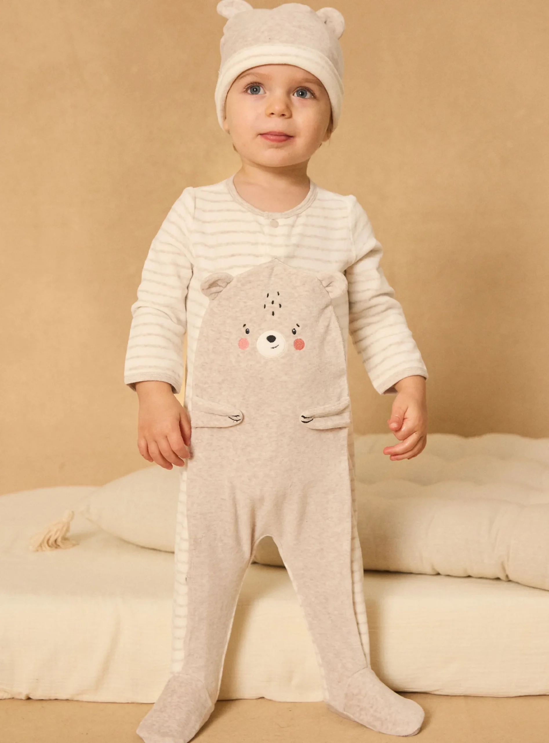 Sergent Major Pyjama & Grenouillère-Dors-bien ours avec bonnet