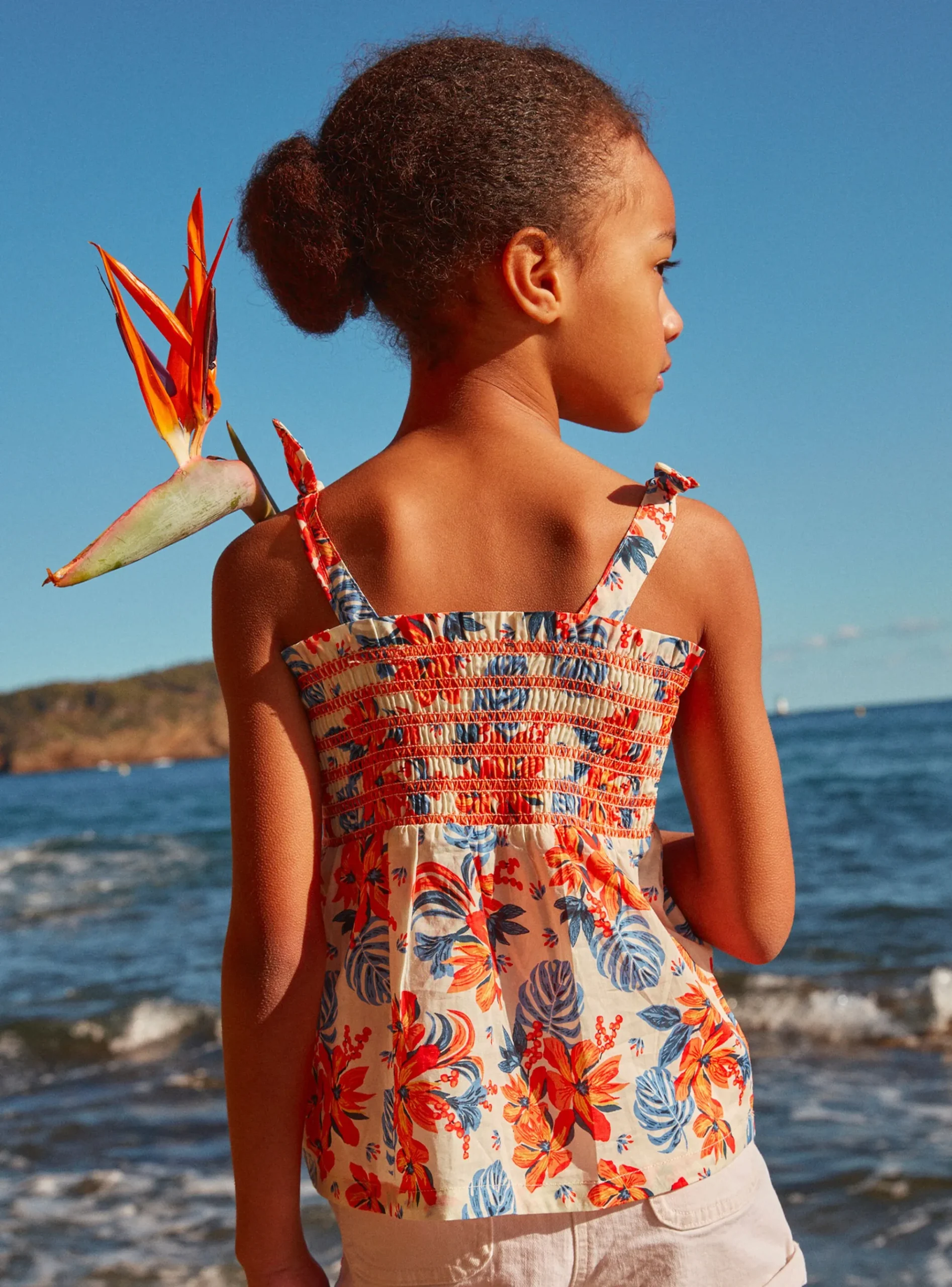 Sergent Major Blouse & T-shirt-Top smocké écru à imprimé fleurs bleues et orange