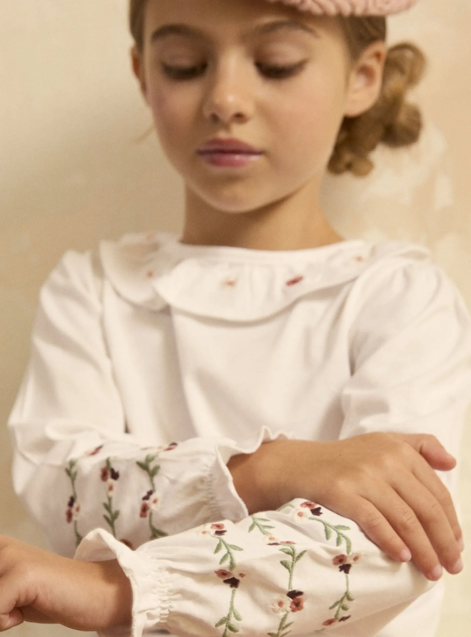 Sergent Major Blouse & T-shirt-T-shirt écru brodé